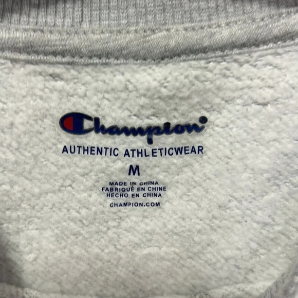 Champion® || Girls Allover Script Fleece
Sweatshirt Long Sleeve Size Medium - Picture 4 of 7